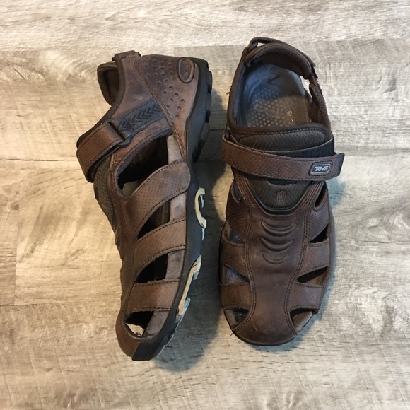 teva vibram sandals